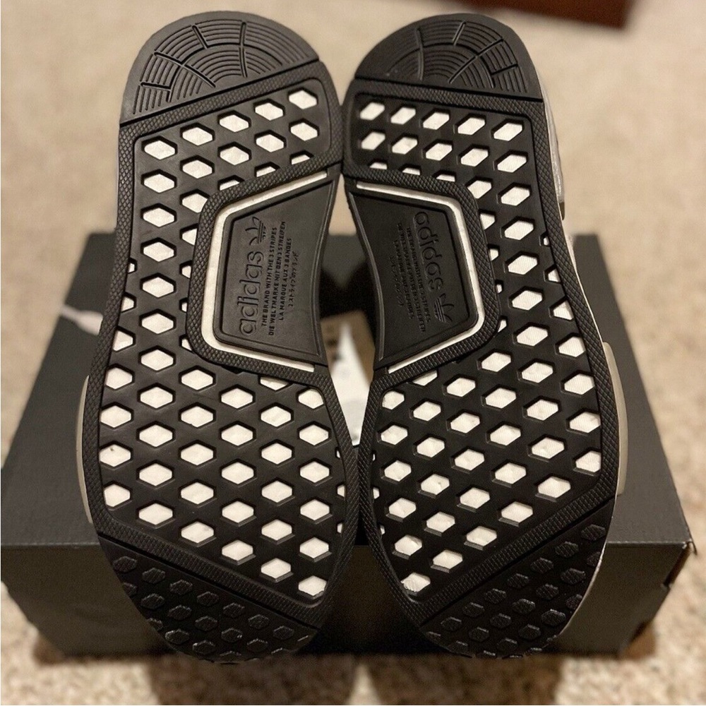 ADIDAS | NMD R1 - Picture 4 of 8